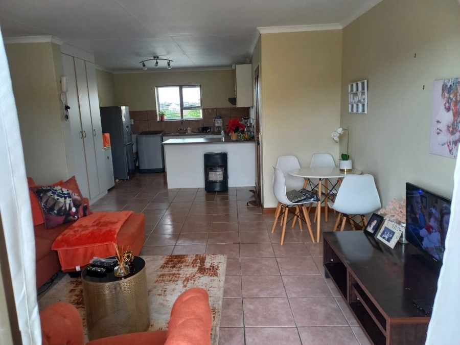 To Let 2 Bedroom Property for Rent in Aston Bay Eastern Cape